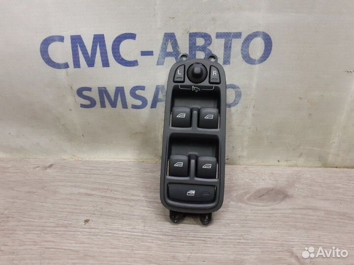 Блок управления стеклоподъемниками передний левый