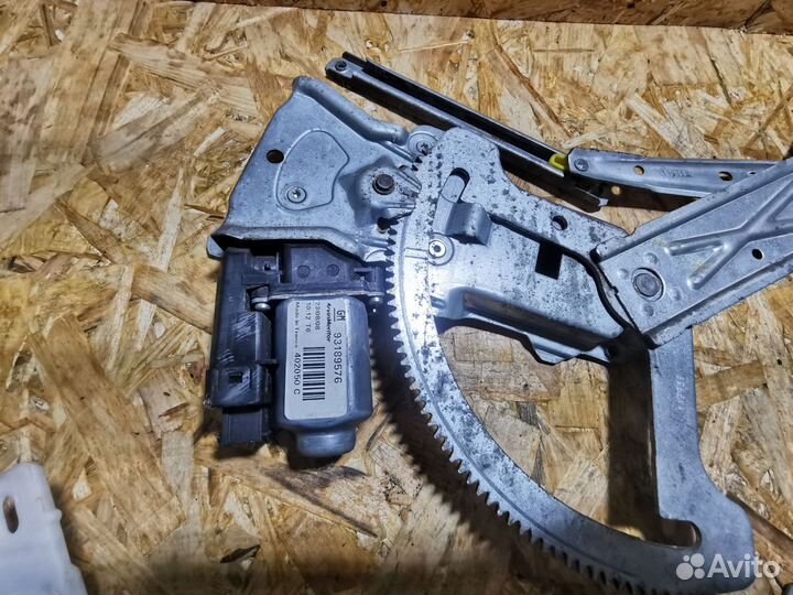 Стеклоподъемник передний opel meriva A 1.6 Z16XEP