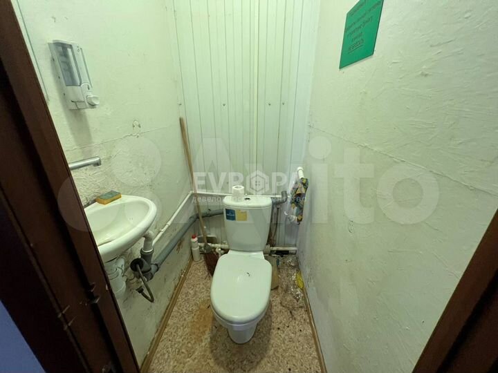 Торговая площадь 56 и 24 м²