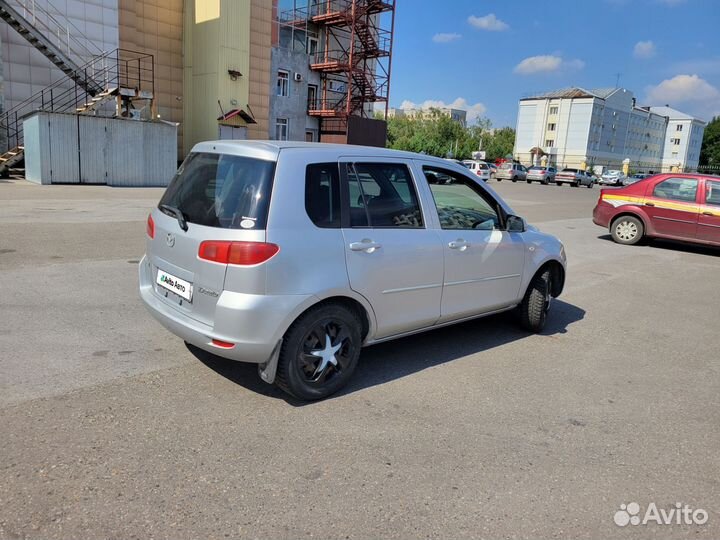 Mazda Demio 1.3 AT, 2003, 100 000 км