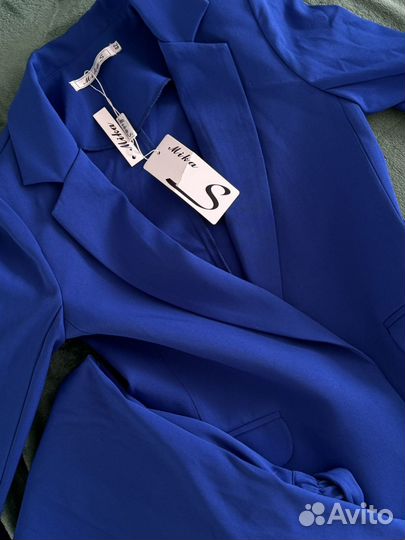 Классический костюм женский