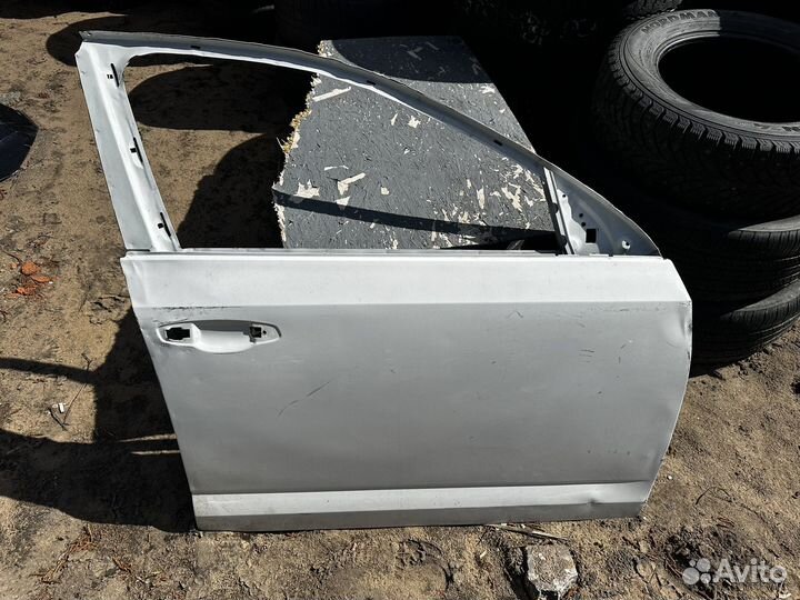 Дверь передняя правая skoda octavia a7