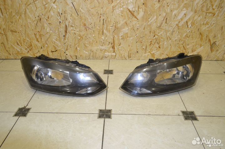 Фара передняя правая Volkswagen Polo 5