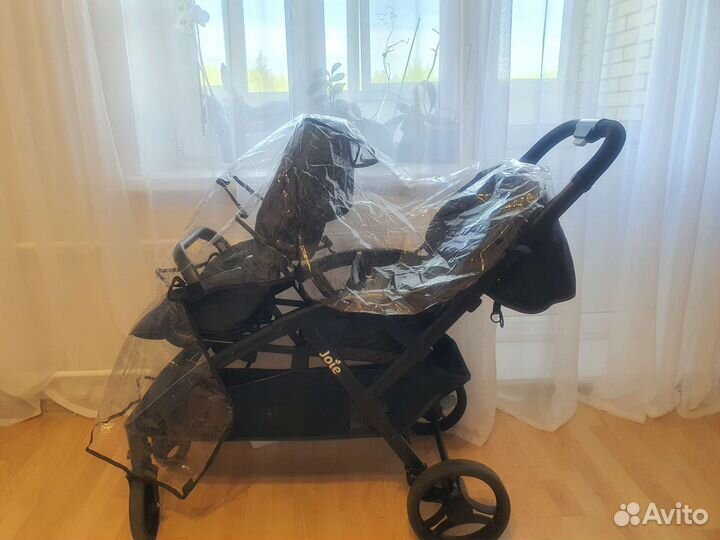 Коляска для двойни