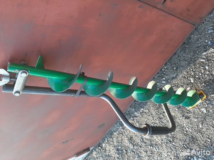 Ледобур на 100