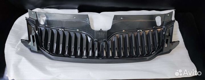 Решетка ралиатора Skoda Octavia a7