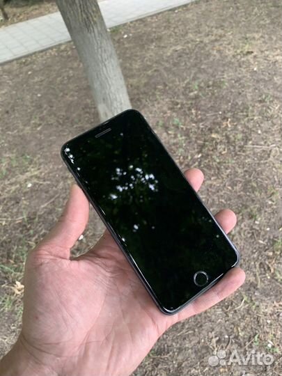 iPhone 8 Plus, Black, 64GB