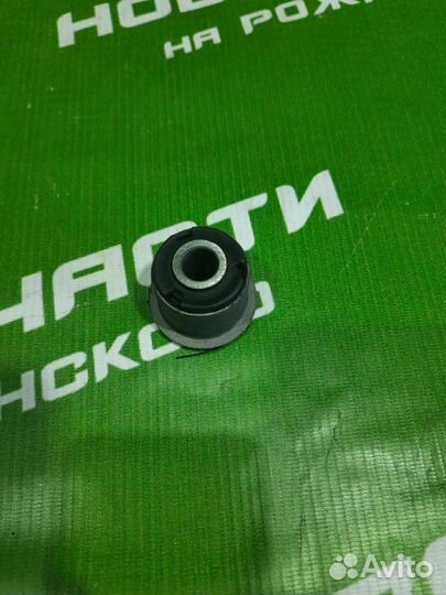 Сайлентблок заднего рычага задний Chrysler Sebring