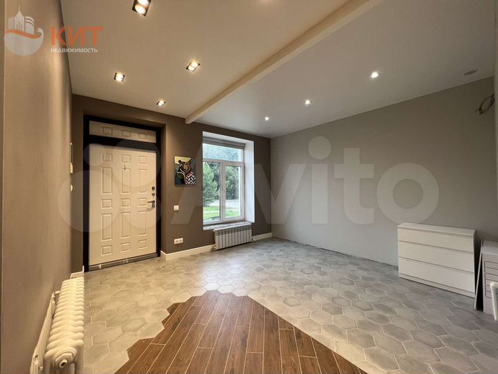 4-к. квартира, 109 м², 2/2 эт.