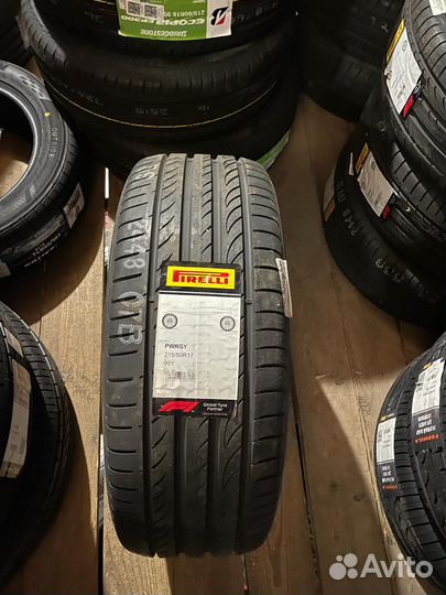 Pirelli Powergy 215/50 R17 95Y