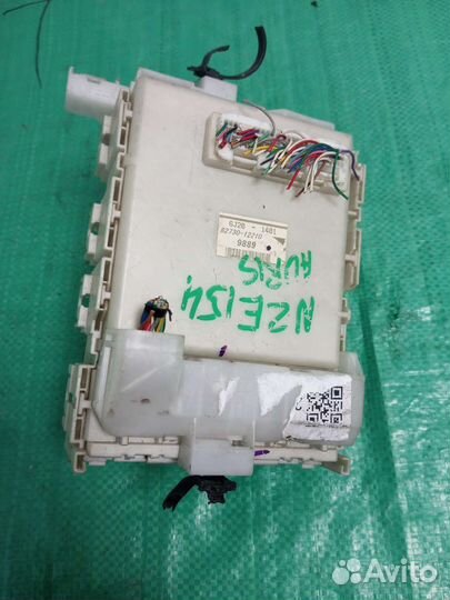 Блок предохранителей Toyota Auris 82730-12210