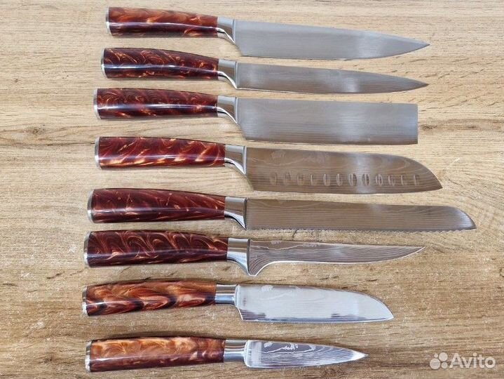 Кухонный набор (8 ножей с подставкой и точилкой)