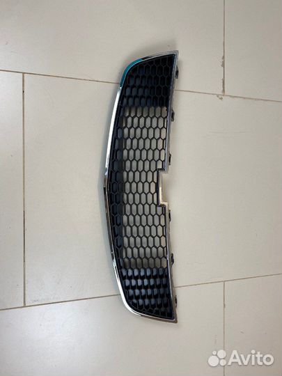 Решетка радиатора Сhevrolet Сruze 09-12 нижняя