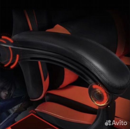 Игровое компьютерное кресло