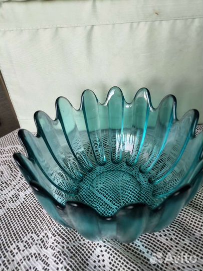 Ваза из цветного стекла