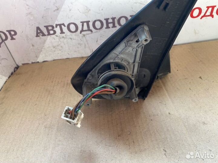 Зеркало боковое переднее правое Peugeot 206 2000