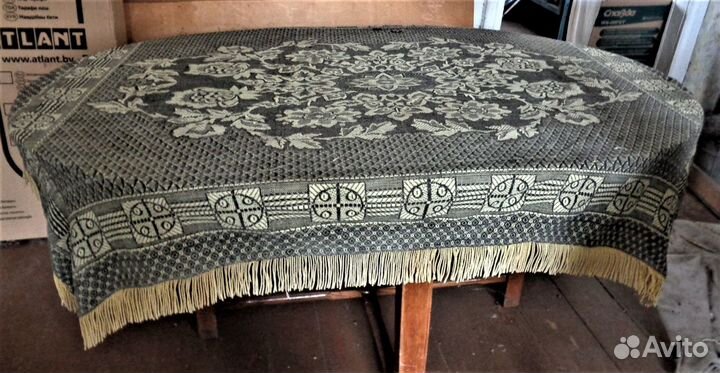 Скатерть винтажная СССР, жаккард, 140х160см