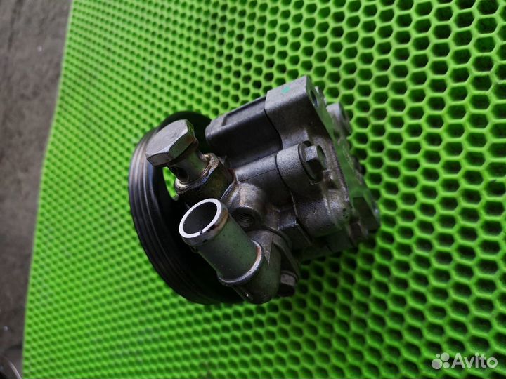 Насос гура на Chevrolet Cruze 2009-2016