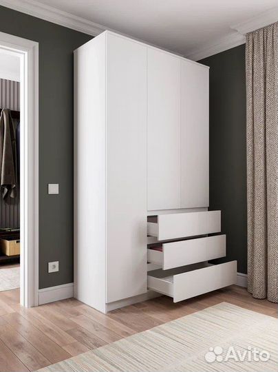 Шкаф распашной с выдвижными ящиками