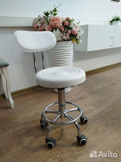 Стул для мастера бу