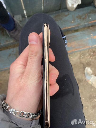 iPhone Xs, 256 ГБ