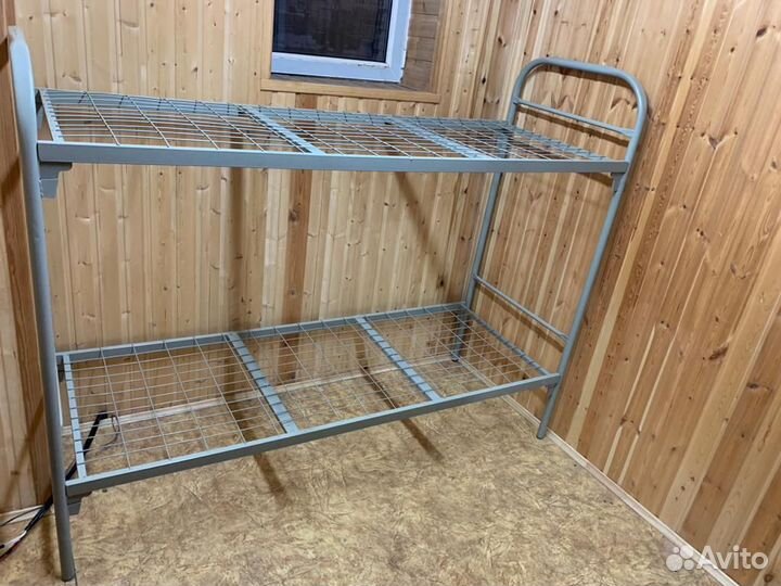 Кровать металлическая двухъярусная