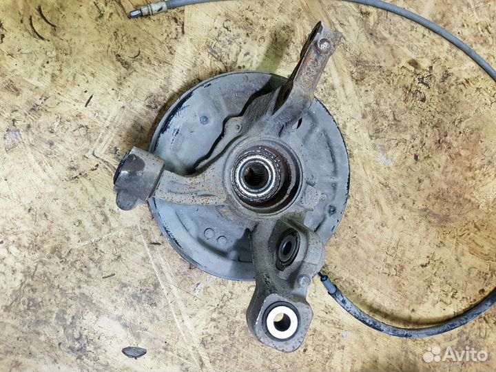 Кулак поворотный задний левый Рено Дастер