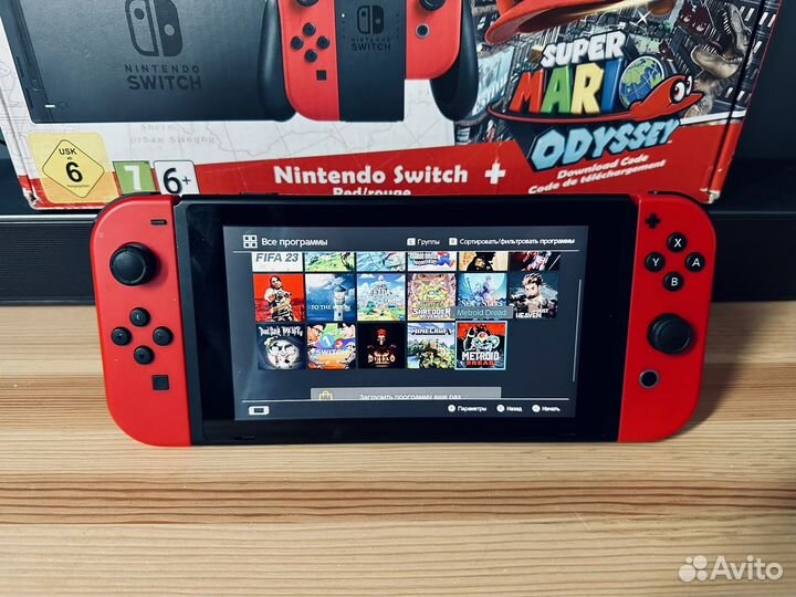 Nintendo switch / прошитая / много игр / как новая