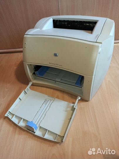 Принтер HP Laser Jet 1000 + запчасти