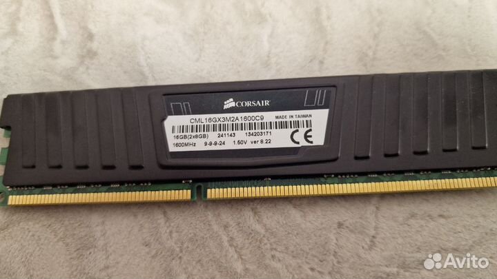 Озу Corsair Vengeance LP 16 ddr3 cml16gx3m2a1600c9