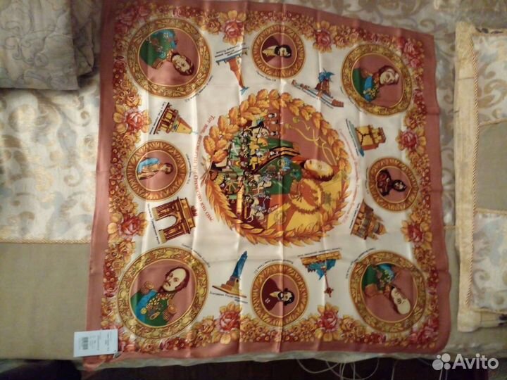 Павловопосадский платок шелковый новый