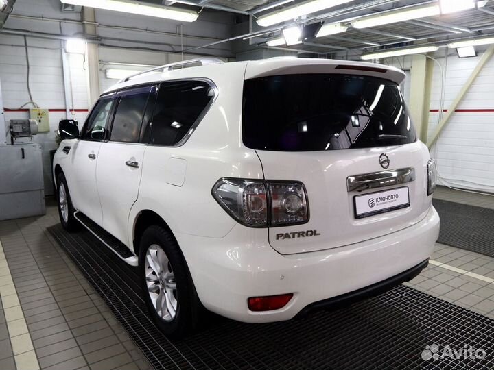 Nissan Patrol 5.6 AT, 2011, 249 500 км