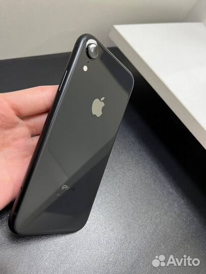 iPhone Xr, 64 ГБ