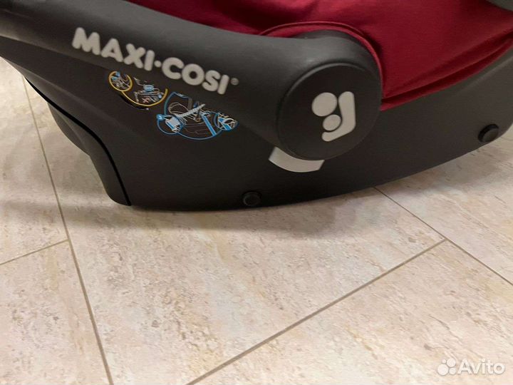 Автолюлька Maxi Cosi Cabrio Fix