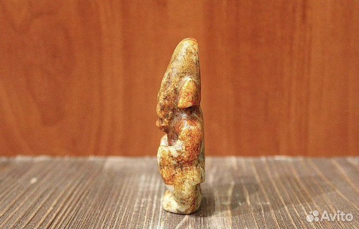 Амулет Бог Солнца нефрит Хуншань