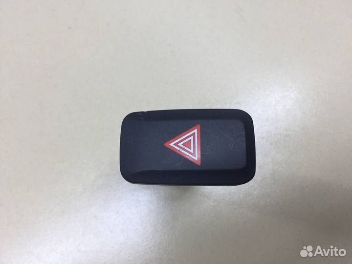 Кнопка аварийной сигнализации Kia Rio 3 UB 2011-20