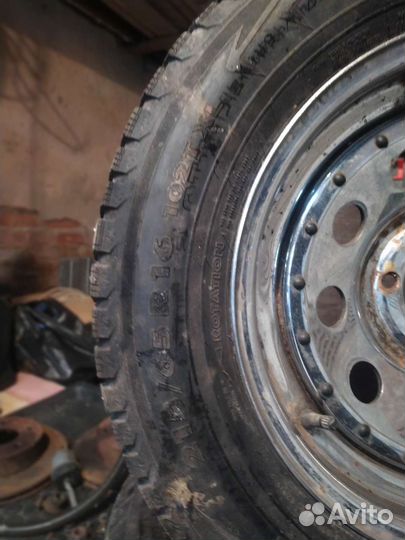 R16 Nokian Tyres Hakkapeliitta 5 215/65, PCD 5x114.3 DIA 38