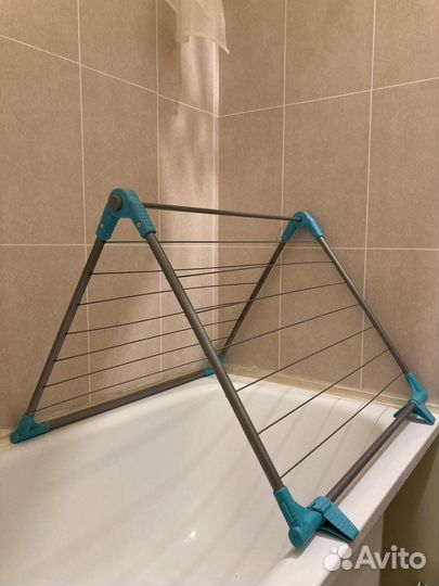 Сушилка для белья на ванну Nika