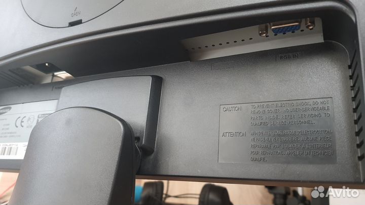 Монитор Samsung 22 дюйма