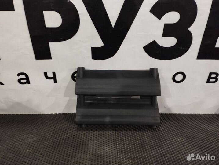 Накладка на решетку радиатора правая DAF XF105