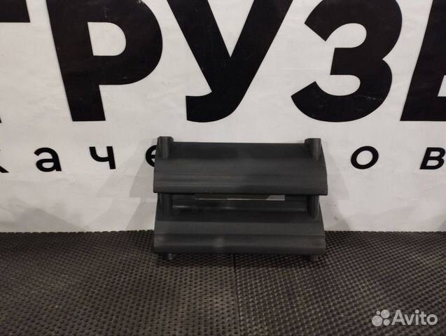 Накладка на решетку радиатора правая DAF XF105