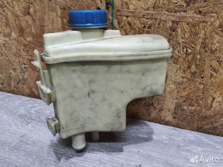 Бачок гидроусилителя руля Renault Symbol