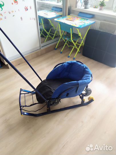 Детские санки с колесами