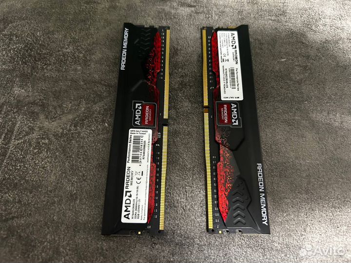 Оперативная память AMD Radeon 16 (2*8) gb DDR4