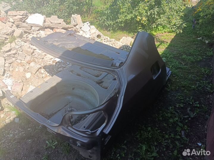 Крыло на бмв 3