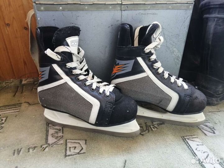 Коньки хоккейные Барс