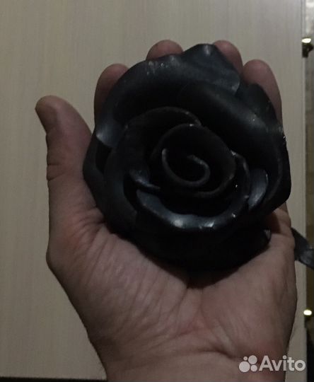 Роза кованая