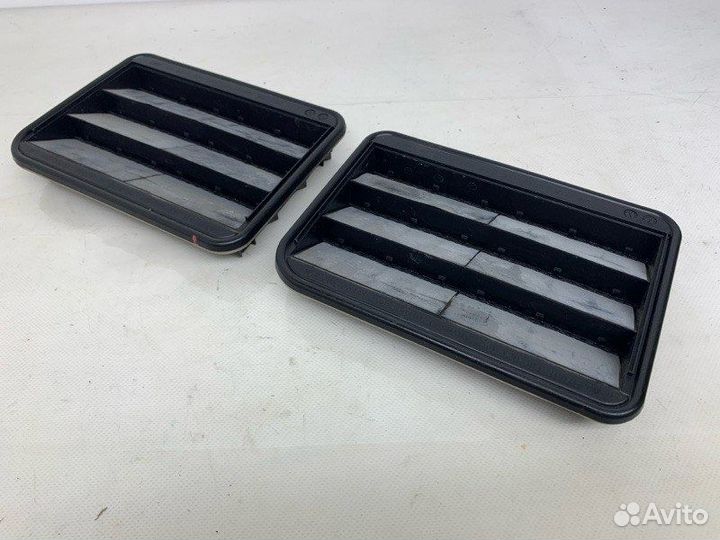 Решетка вентиляционная Bmw 3-Series G20 2.0 2021