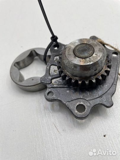 Насос масляный Toyota Vitz SCP10 1szfe 2003