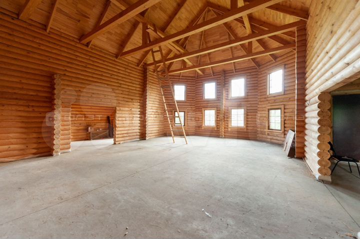 Дом 243 м² на участке 100 сот.